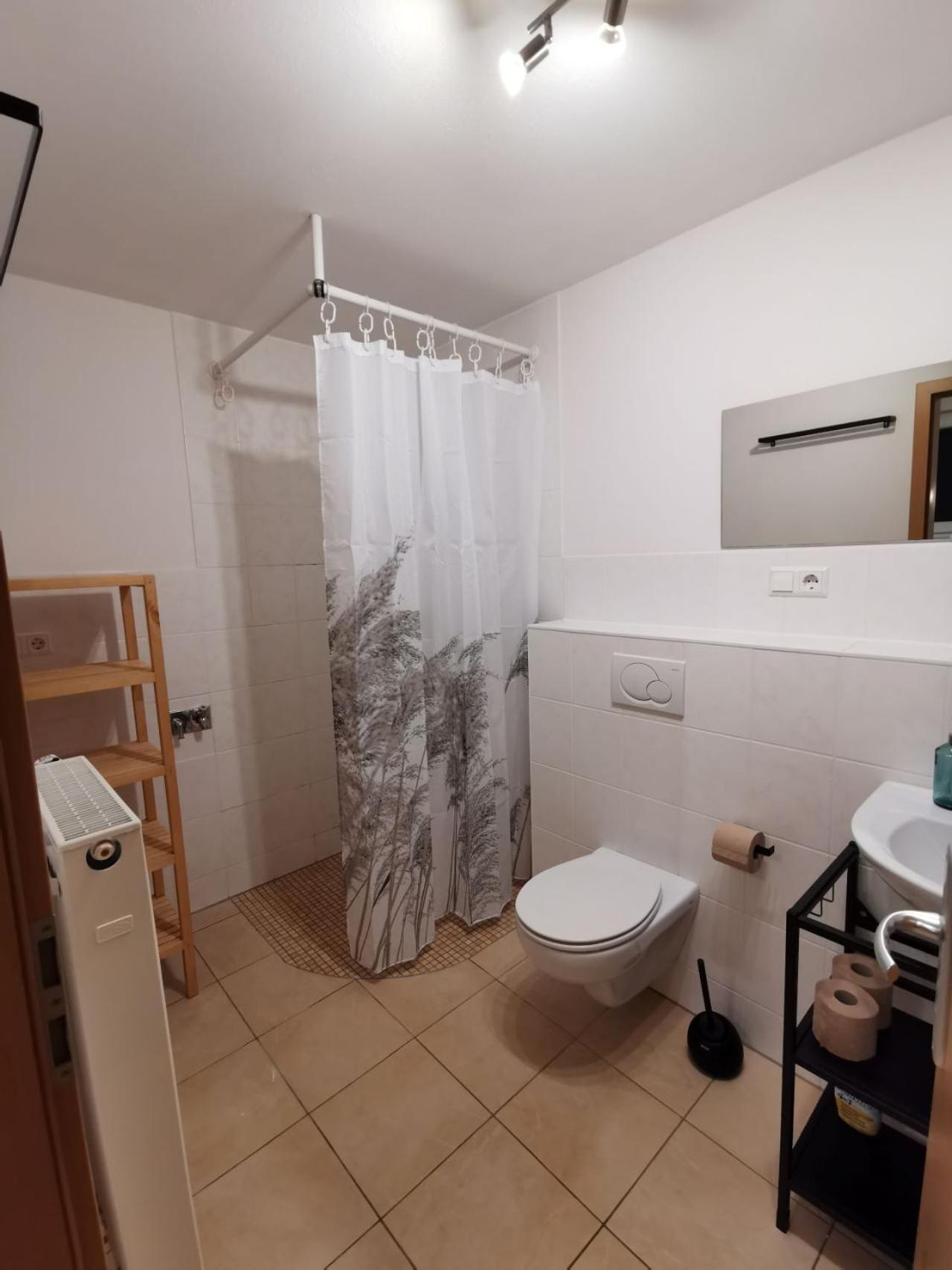 RAuszeit Apartment Nittendorf Bagian luar foto